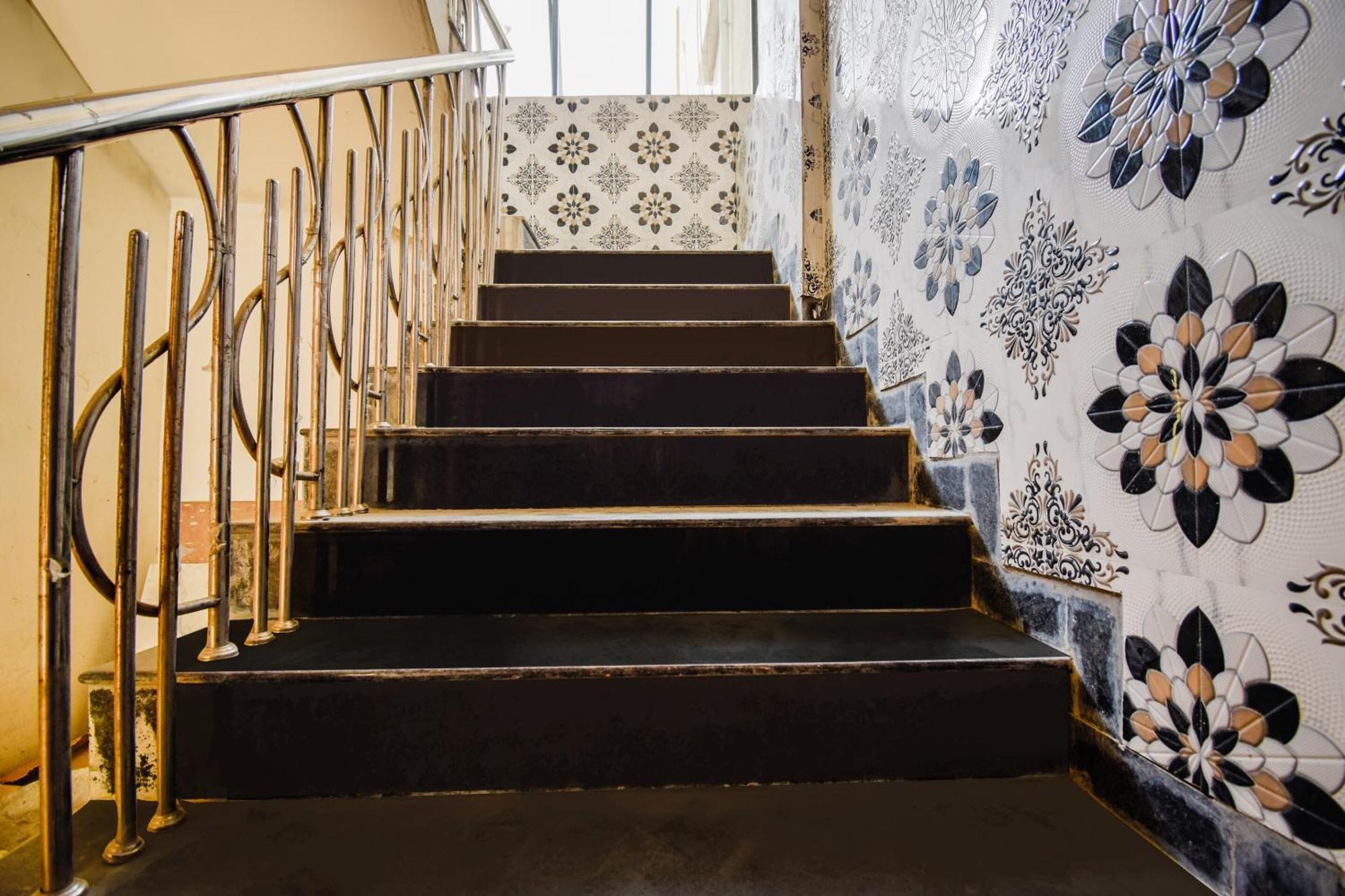 Oyo Flagship Mariyam Service Apartments Нагпур Екстериор снимка
